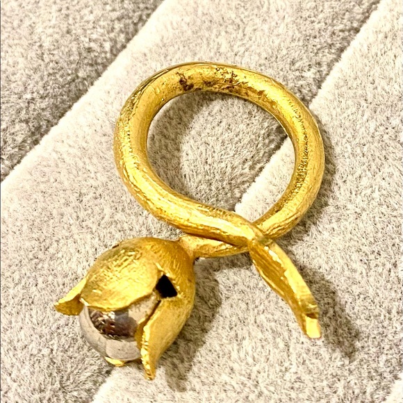 Gold ring - Picture 3 of 3